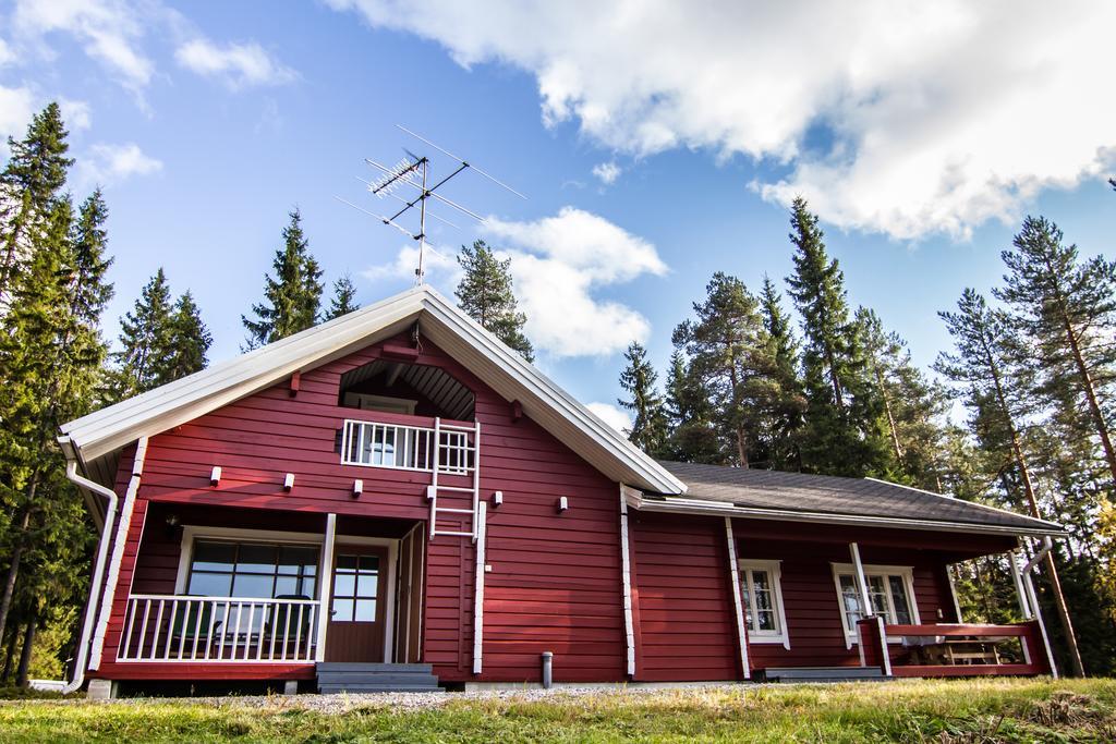 Lomaperkkioe Cottages Kajaani Room photo