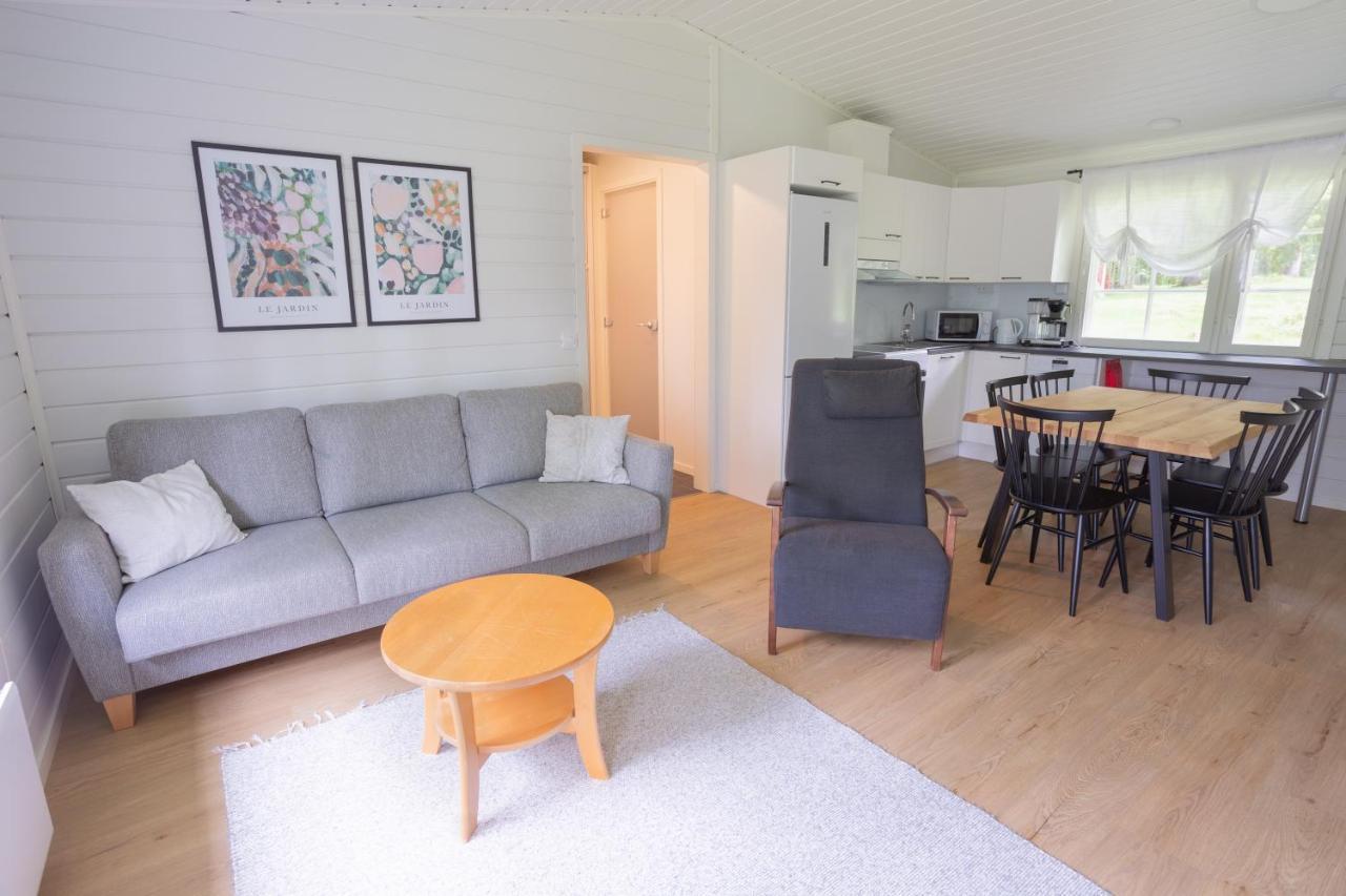 Lomaperkkioe Cottages Kajaani Exterior photo