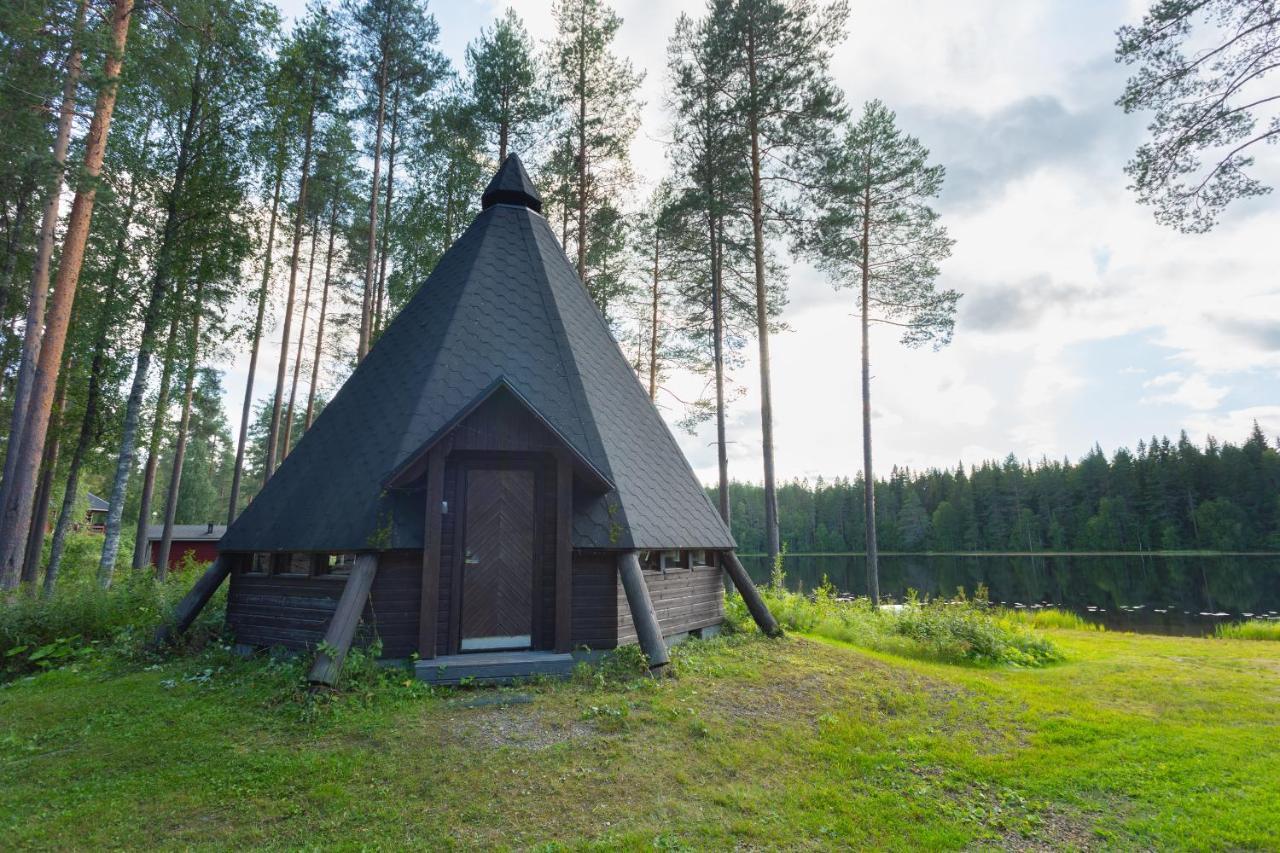 Lomaperkkioe Cottages Kajaani Exterior photo