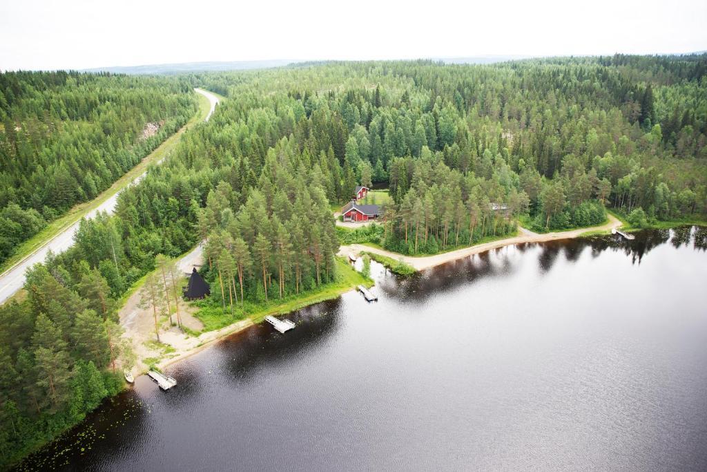 Lomaperkkioe Cottages Kajaani Exterior photo