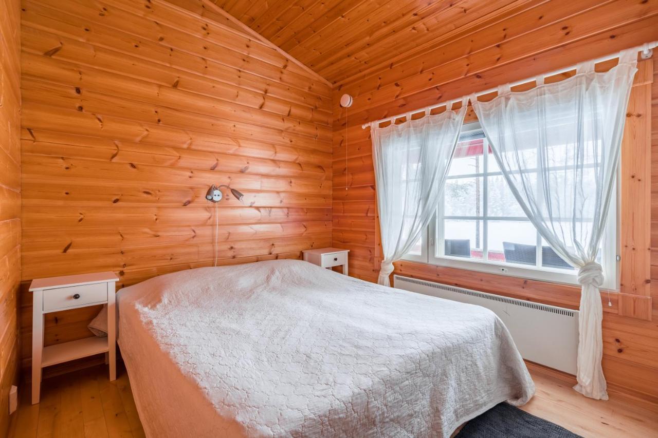 Lomaperkkioe Cottages Kajaani Exterior photo