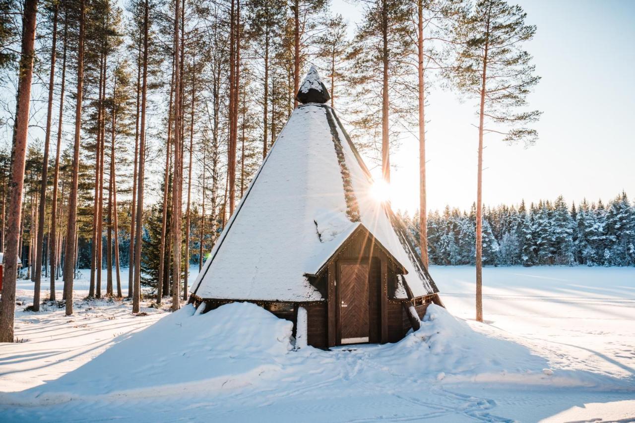 Lomaperkkioe Cottages Kajaani Exterior photo